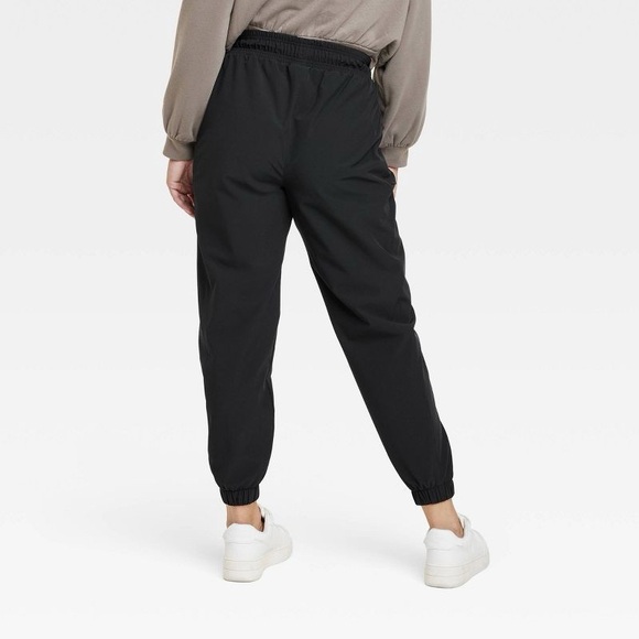 Women's Lined Winter Woven Joggers - All in Motion Black Small - Picture 4 of 10